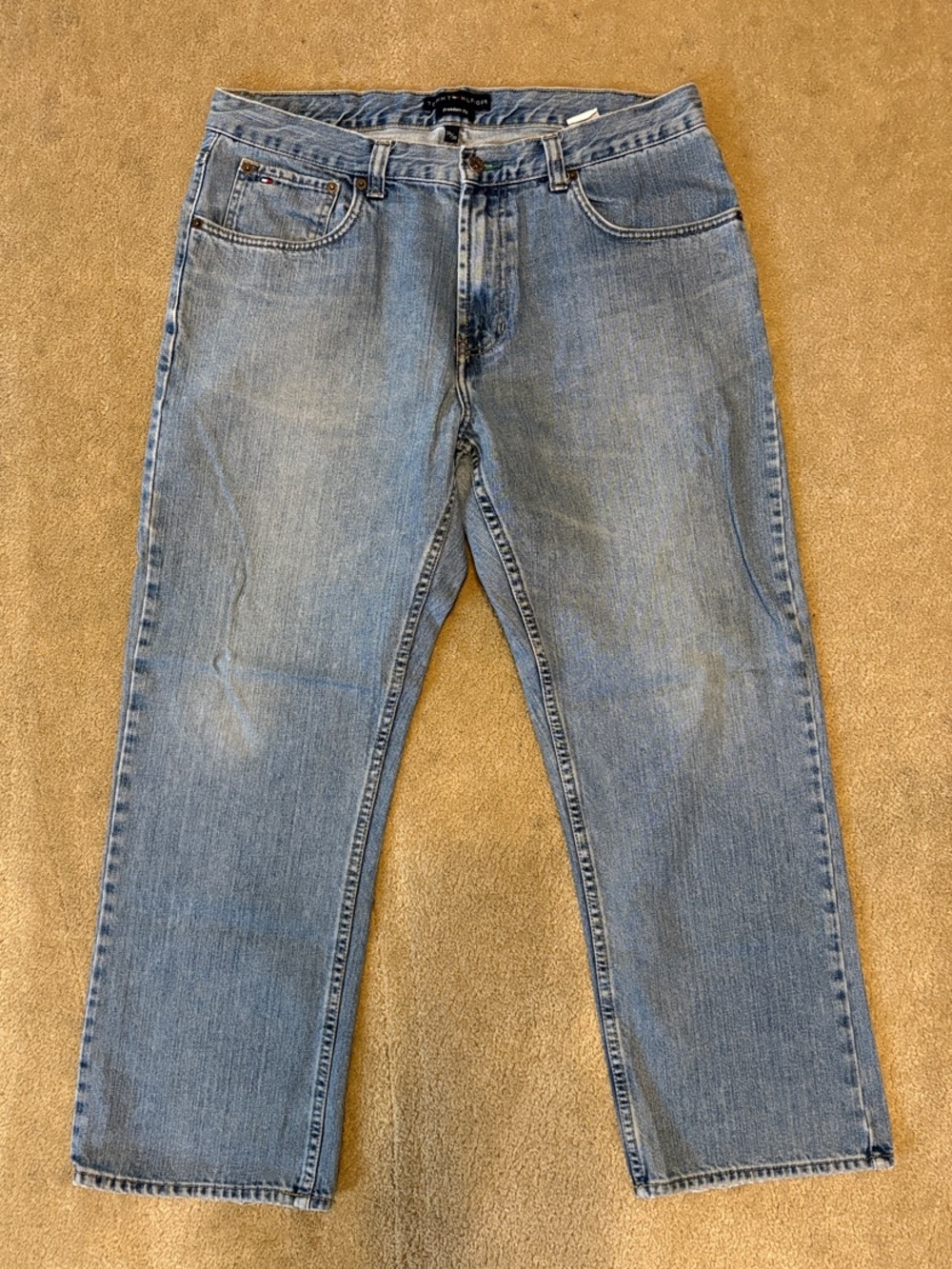 Tommy Hilfiger Freedom Fit Light Blue Men's Jeans - Classic Everyday Denim
